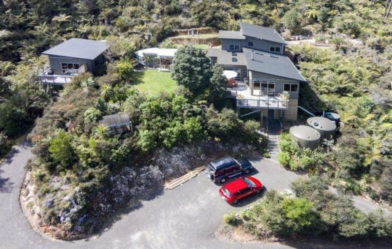 Ponga Lodge
