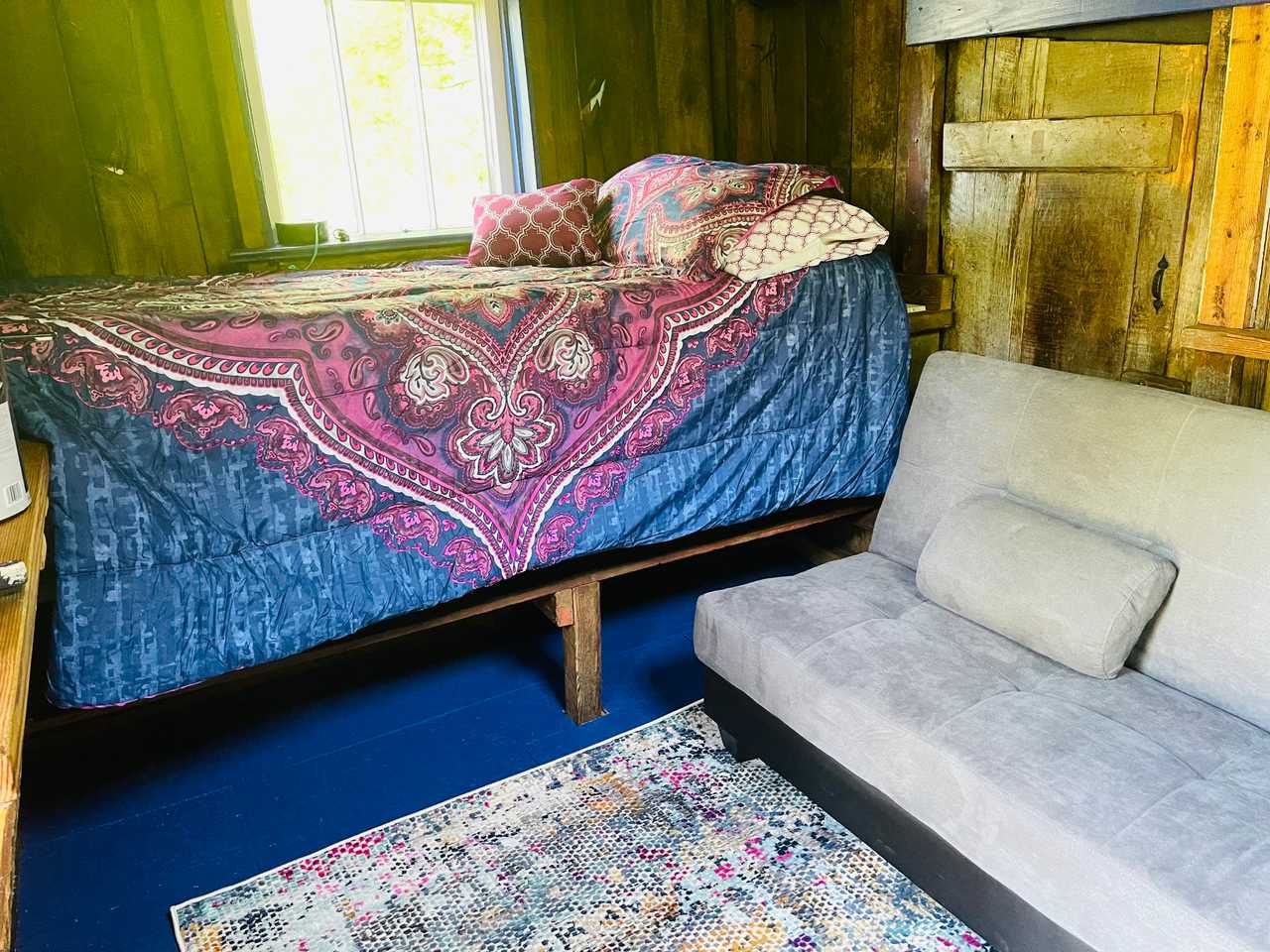 Cozy Cabin: Peaceful Haven in the Heart of Nature at the Blue Heart Sanctuary
