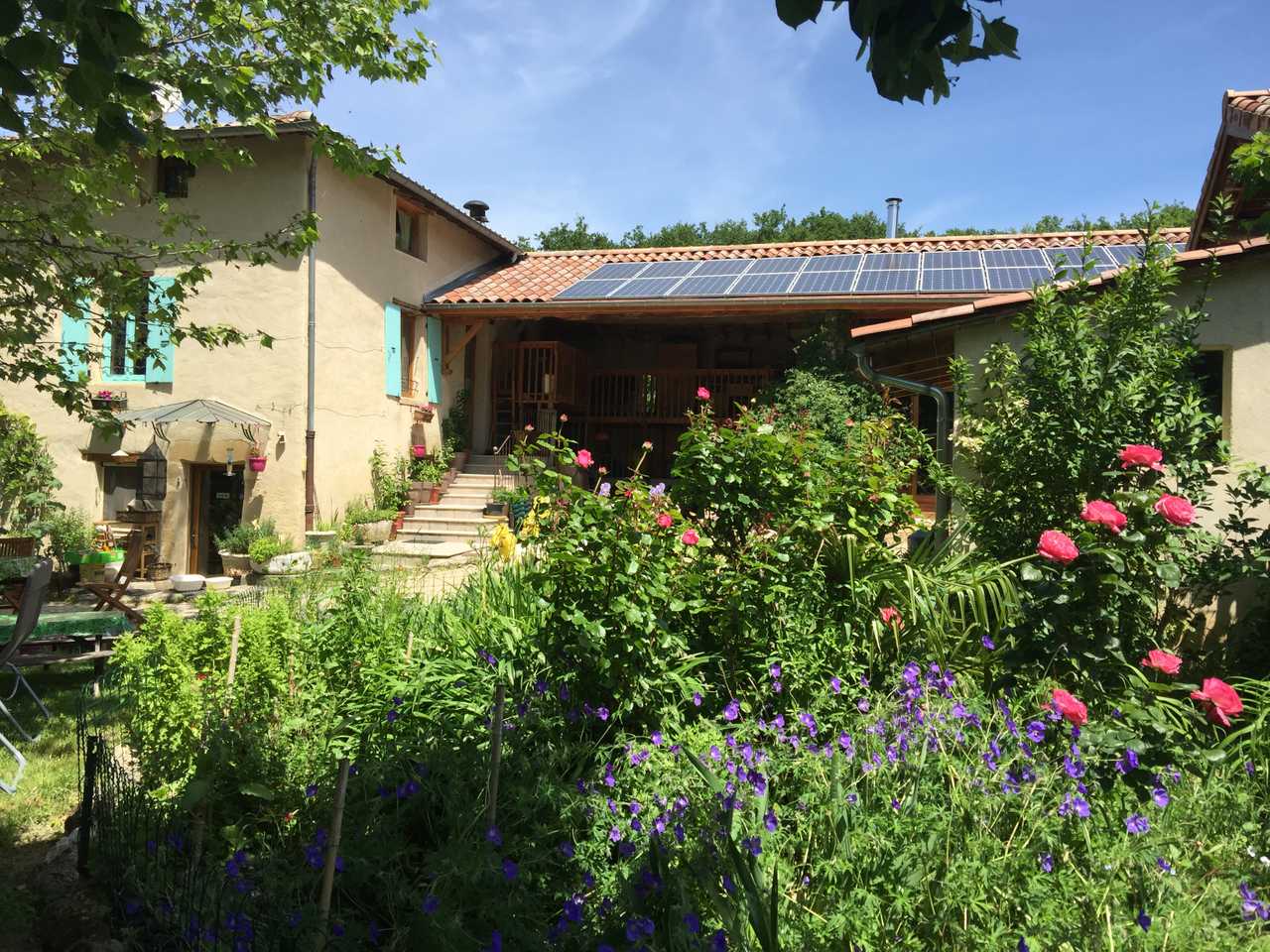 Feel at Home in La Source & Find a Garden Full of Surprises!
