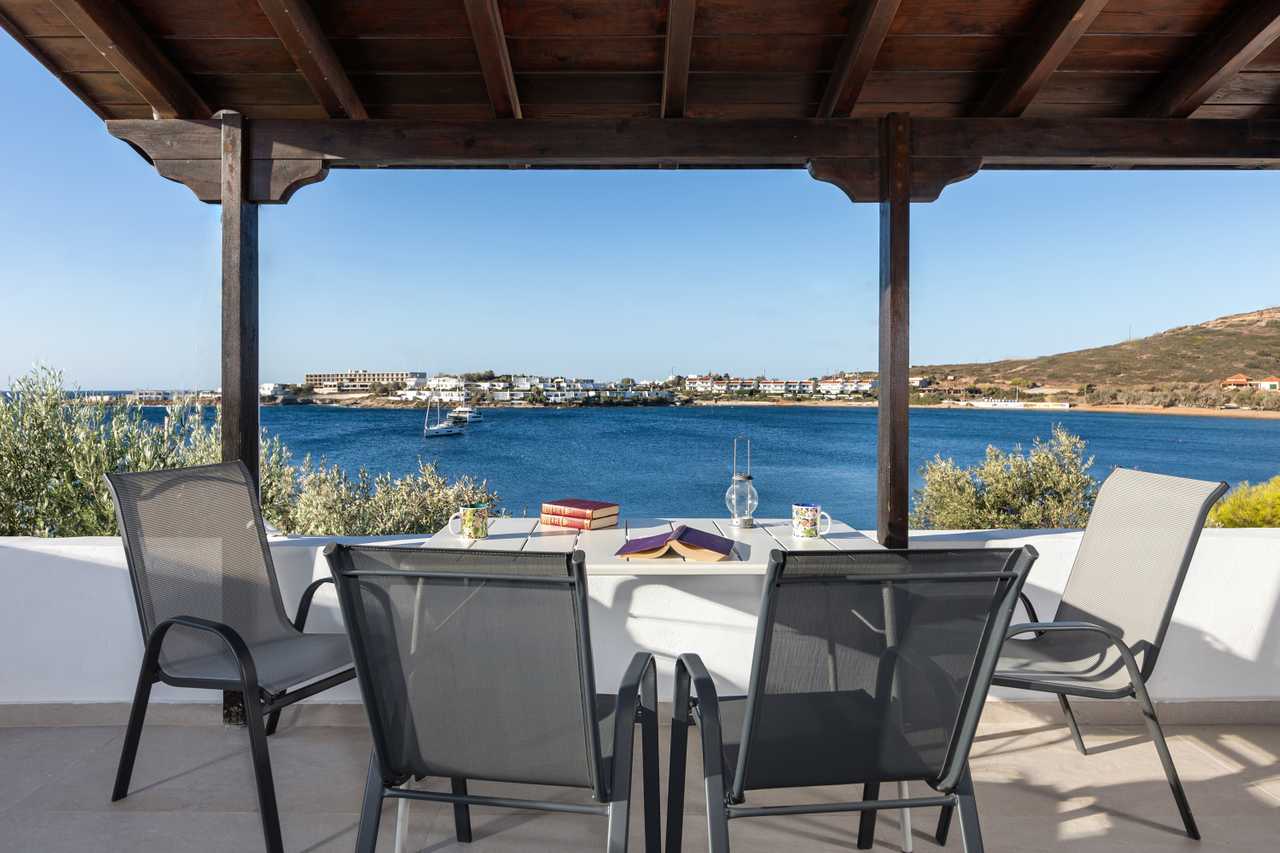 Art Sounion, Seafront Elegance