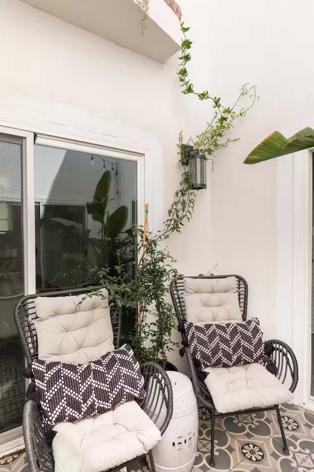 Modern Beach Town Living with INFRARED SAUNA and ELECTRIC CAR CHARGER