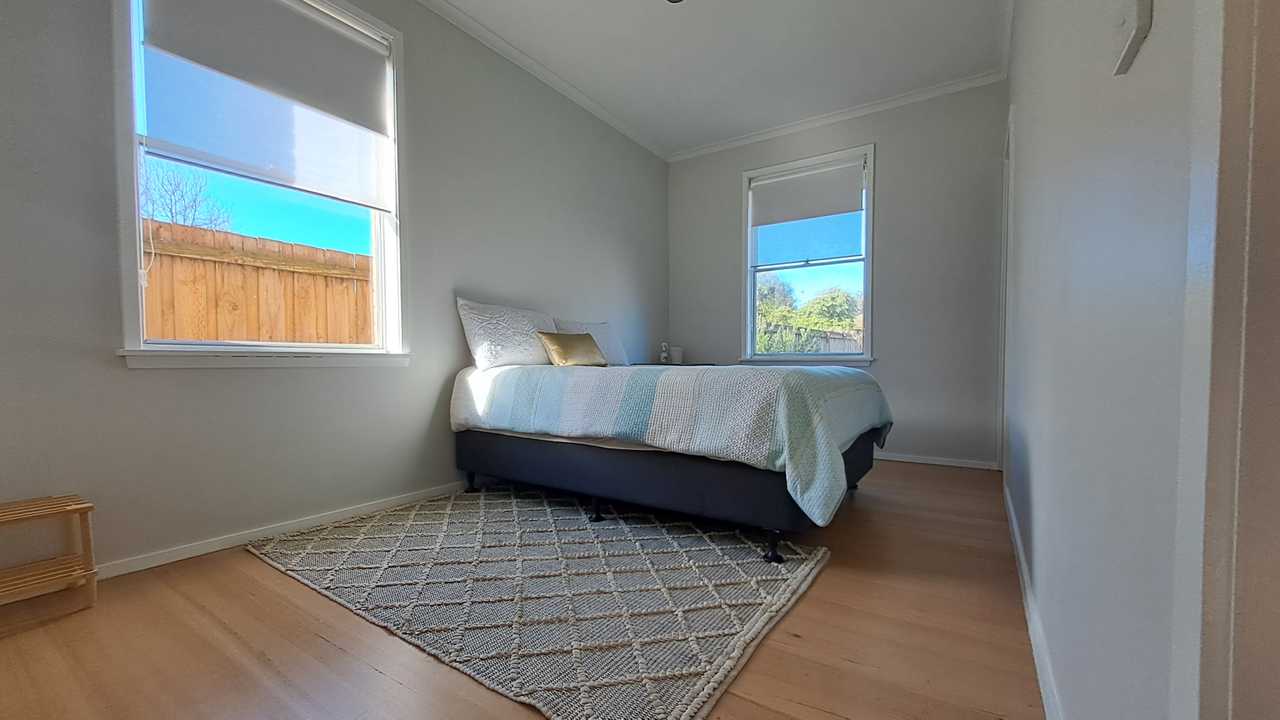 A lovely home with your own room & ensuite. In a peaceful & relaxing atmosphere.