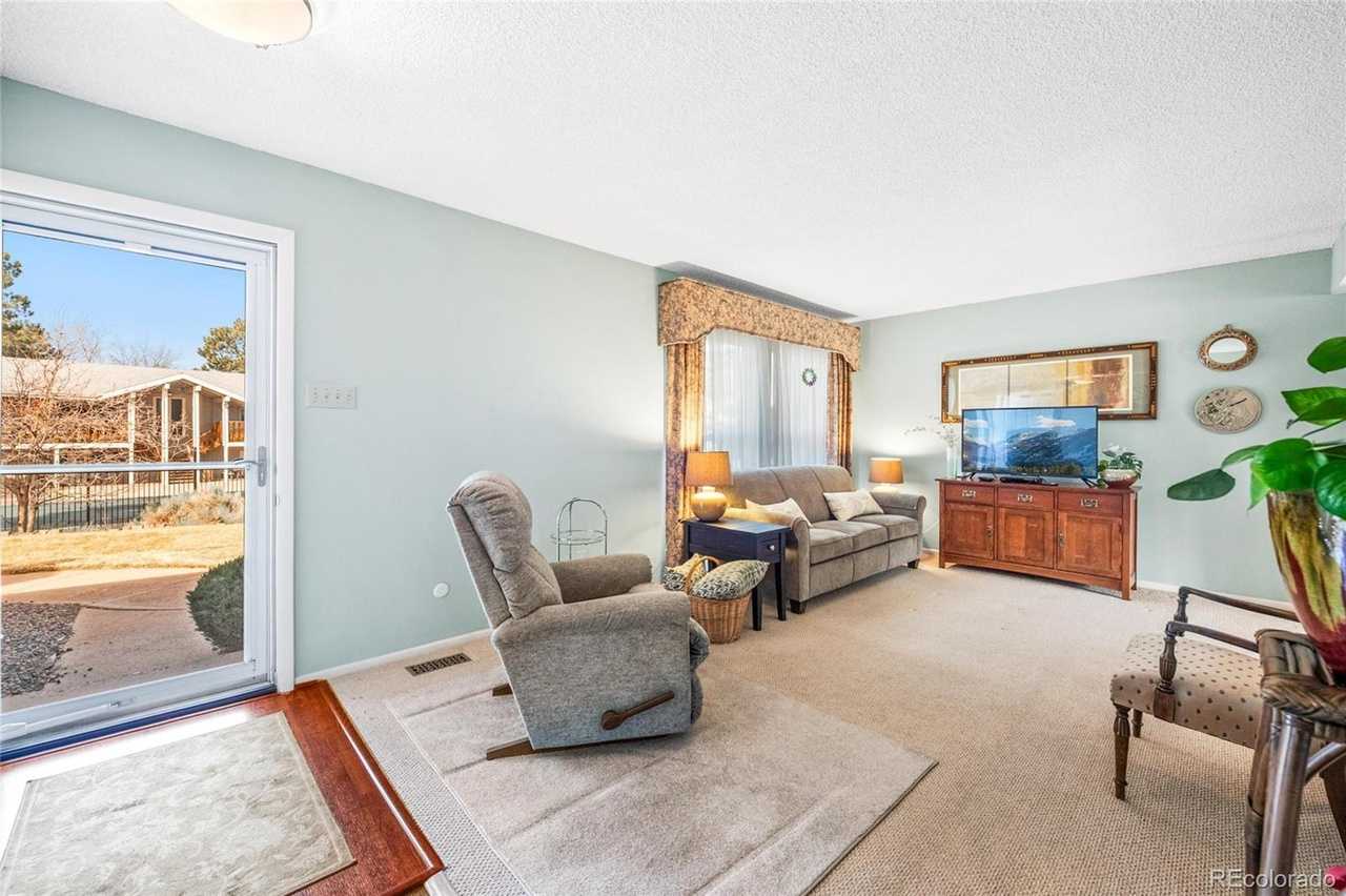 Private Room in Spacious FFurnished Home – Safe, Walkable, Near Costco & CU Med