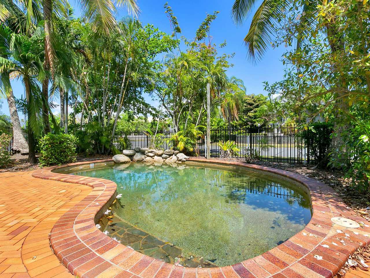 Private Retreat in Tropical Cairns