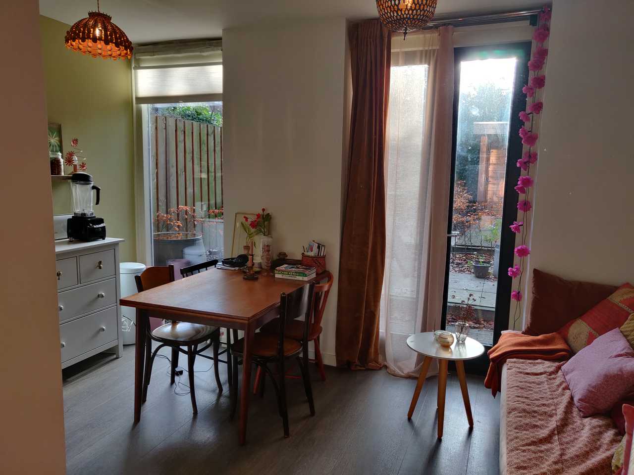 Cute little house in characteristic city center with green garden