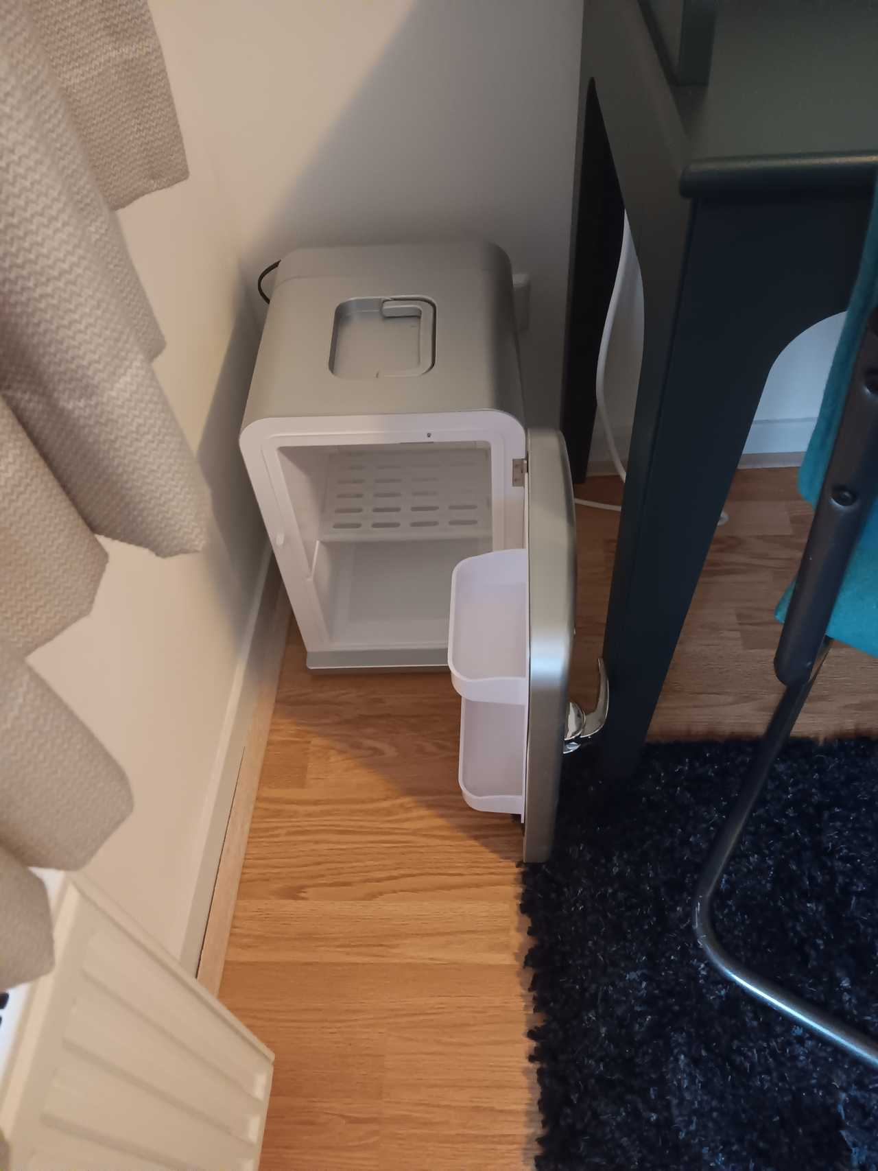Lovely furnished city room in quiet & clean duplex in very vegan friendly town