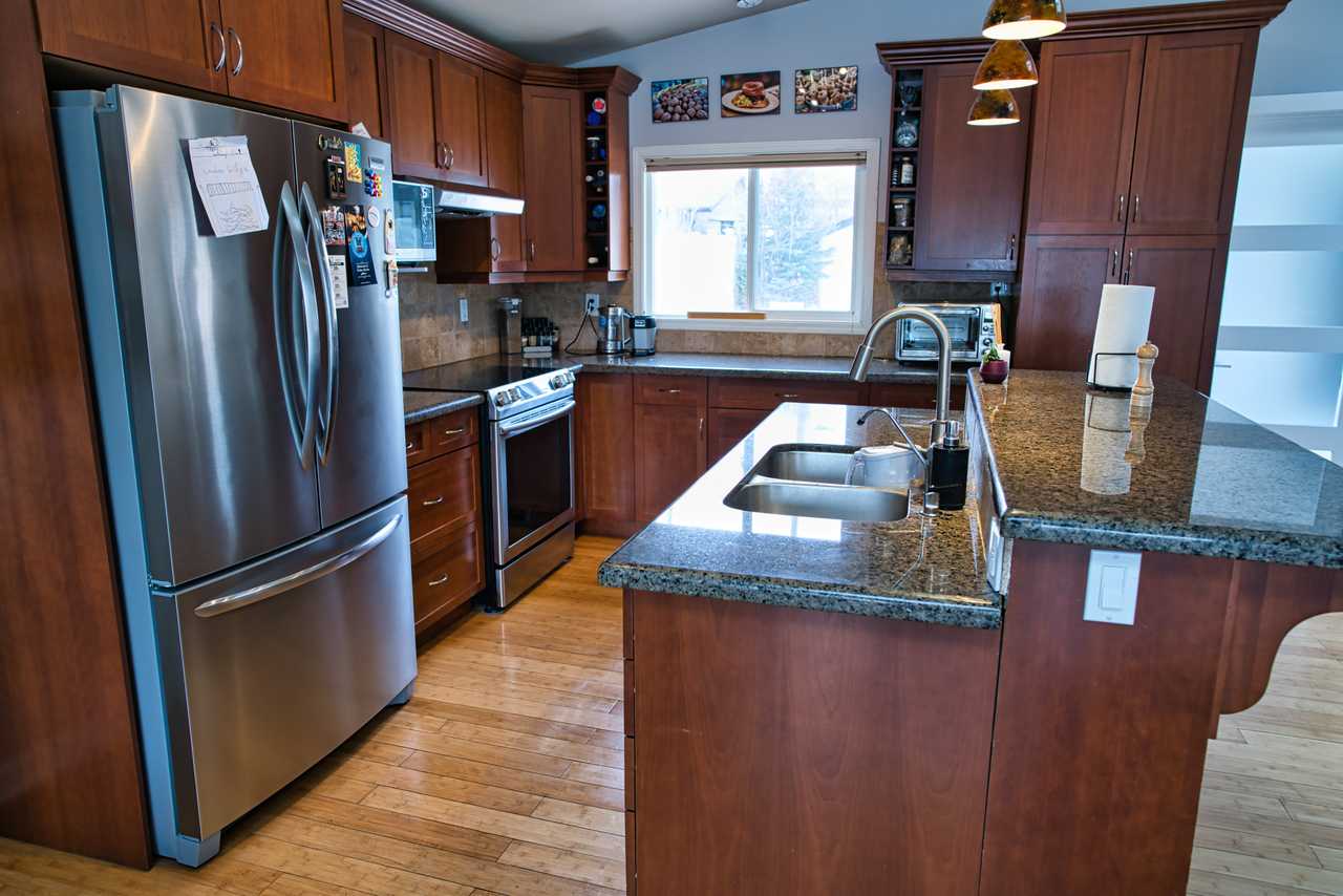 Private Room, 3 minutes from C-Train