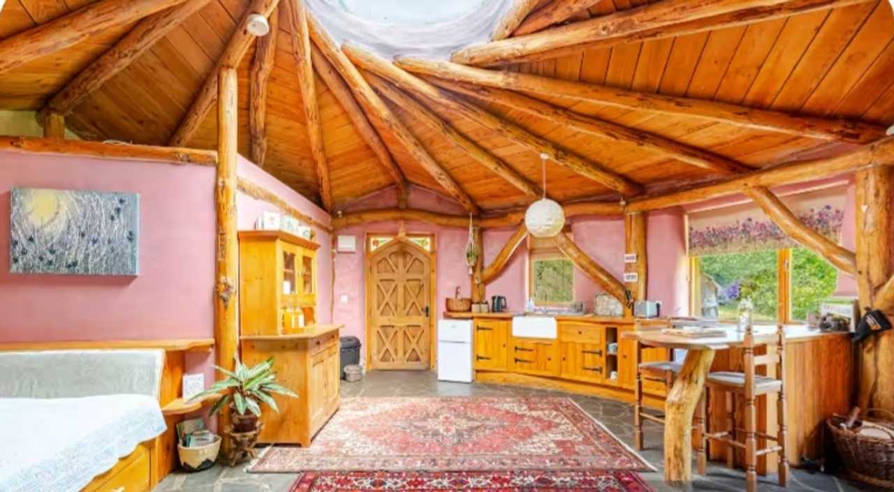 Haritah Tara Strawbale Roundhouse 