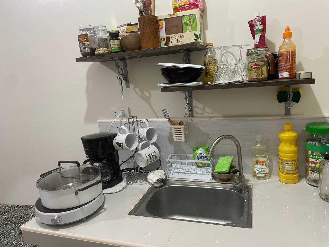 Transient studio APT, Good for 1 Lady only - with kids can be considered.