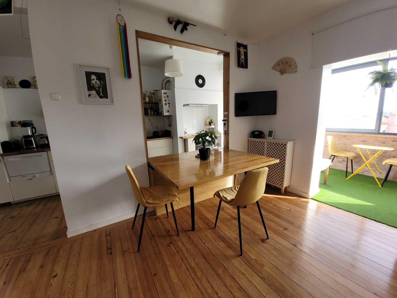 Double bedroom with annexed private study room, breakfast incl.