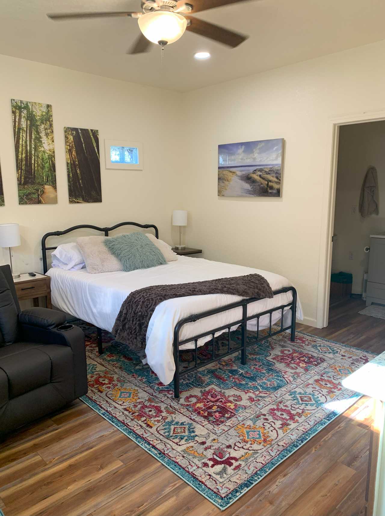 New, spacious studio-nice, quiet neighborhood