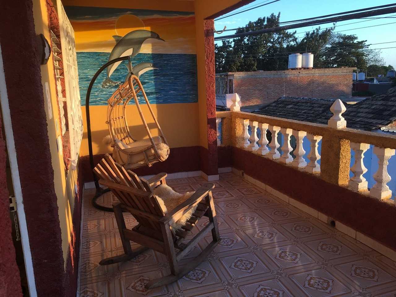 Friendly Family Run, Centrally Located Hostel with Sea Views & Home-Cooked Meals