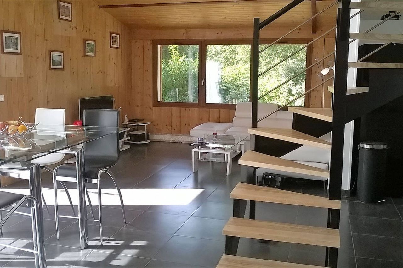 Private room in a very quiet area close to Vannes and beaches.