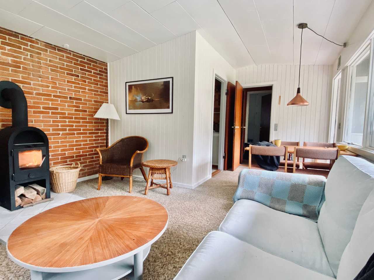Cozy cabin, walking distance from the beach and Heatherhill.
