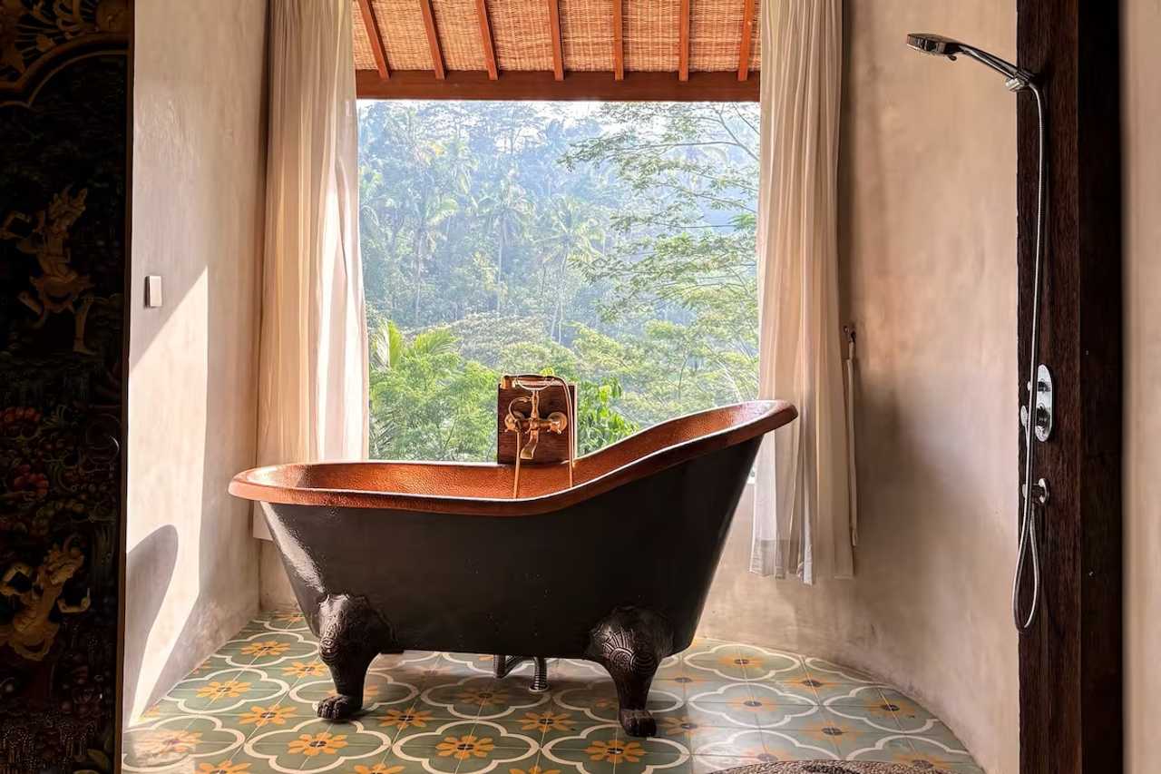 The Jungle Nook - Fully Vegan - Gorgeous Valley Views & Nourishing Food