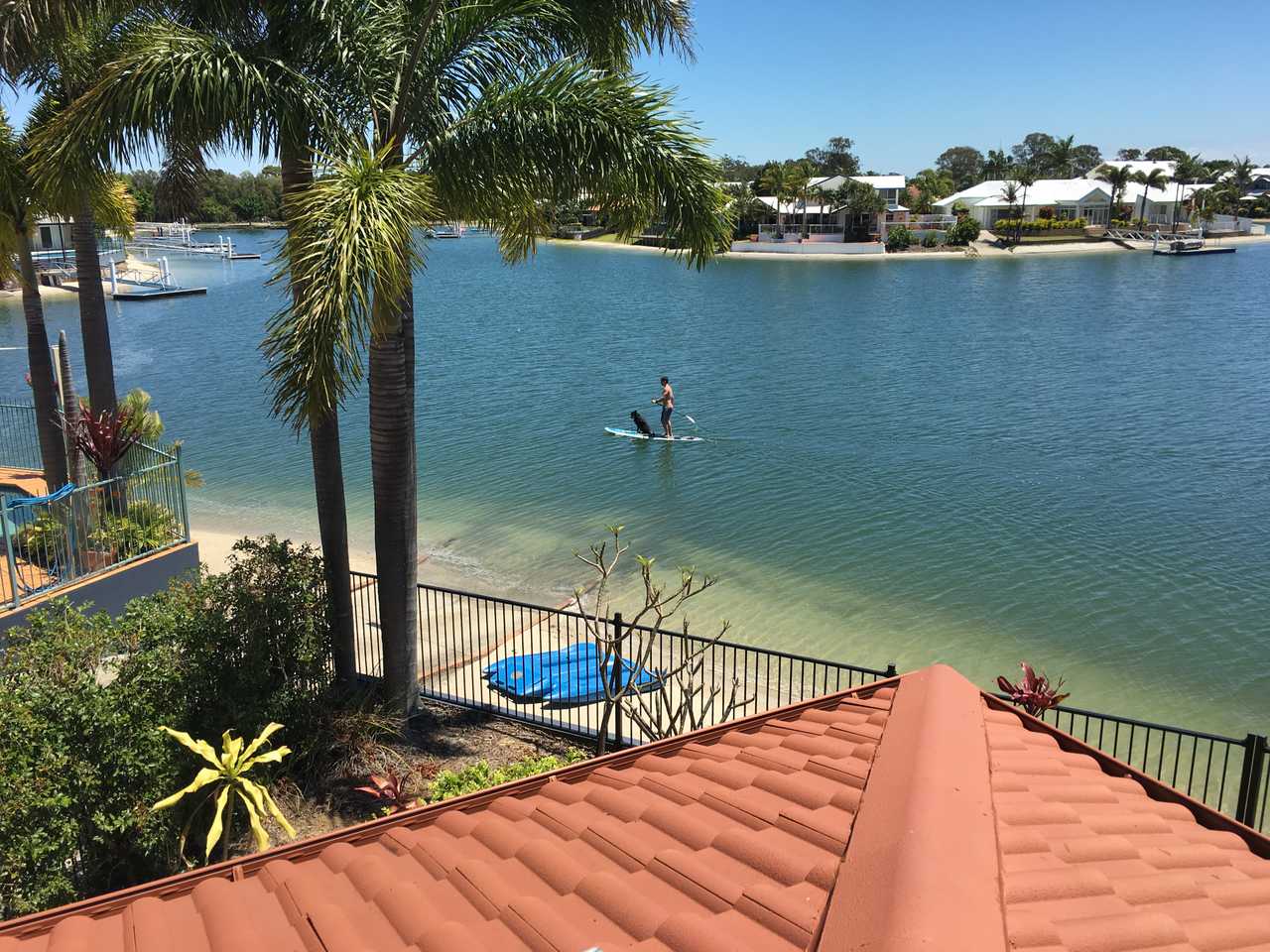 Bayz Maroochy Waters. Waterfront . Pet Friendly . Free Kayaks . 
