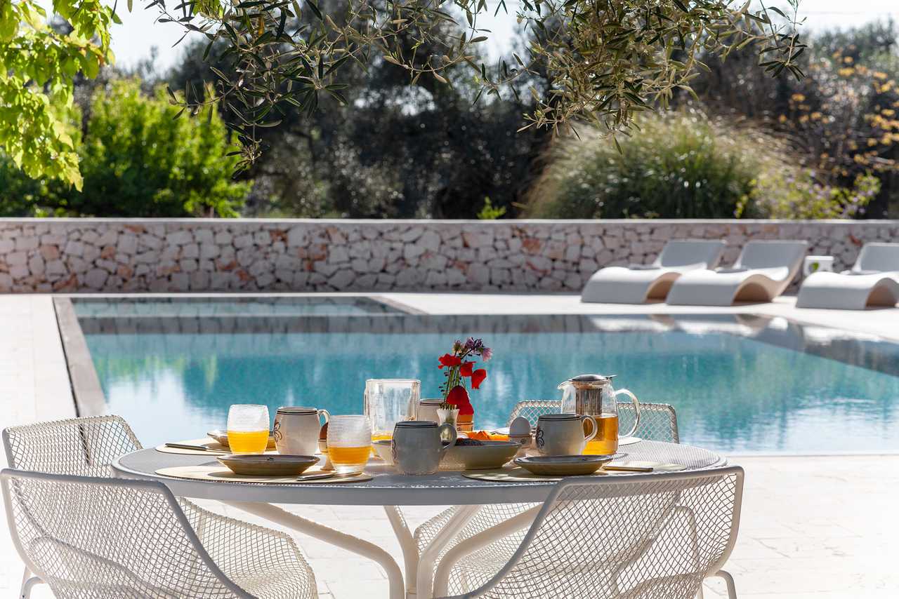 Luxury villa in midst of an ancient olive grove, ideal for families