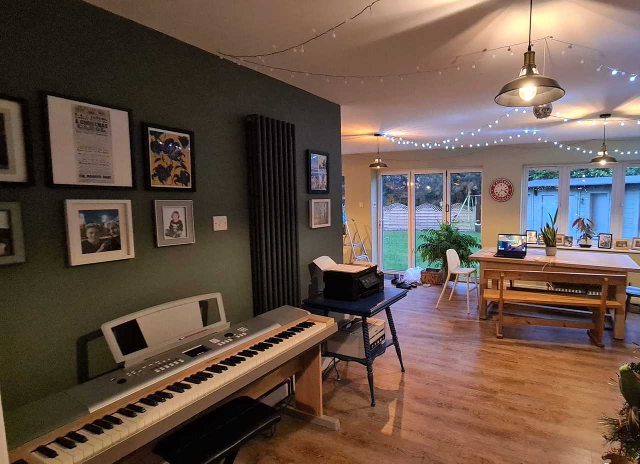 Spacious Surburban Haven and a base to explore near Portsmouth.