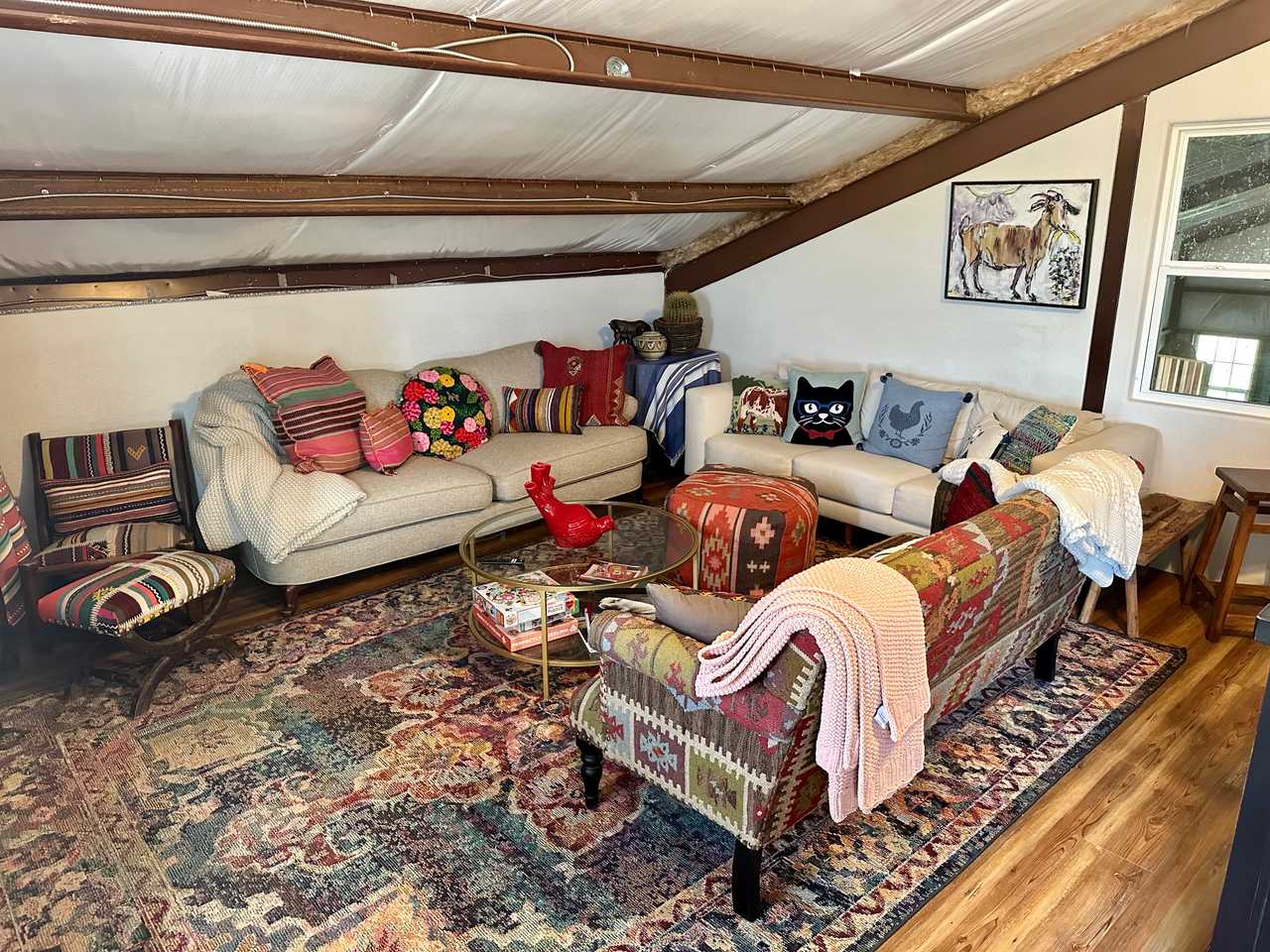 Barn Bunkhouse with Upper Deck & Sunset Views of the Sanctuary