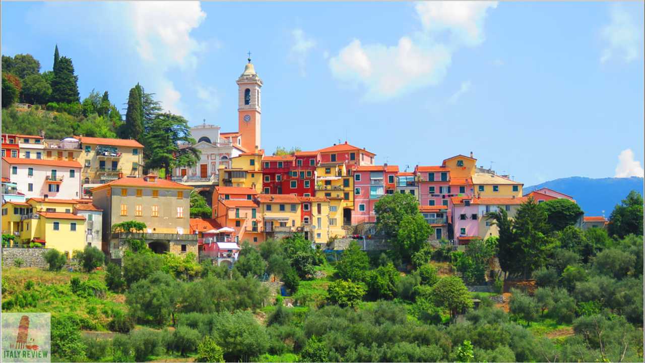 Bright room near Sestri Levante with vegan breakfast and kitchen.