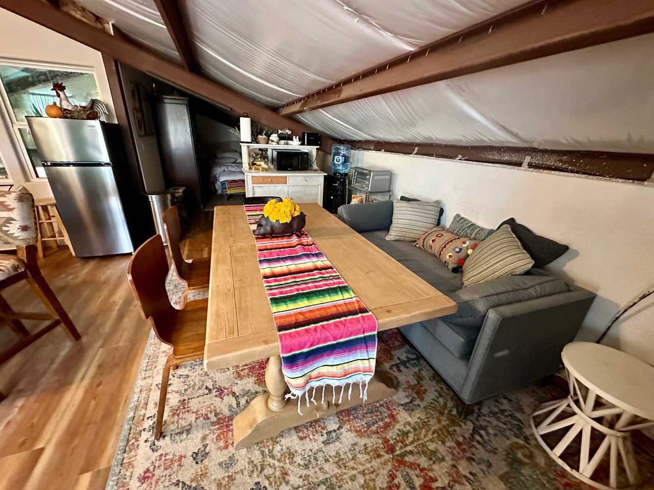 Barn Bunkhouse with Upper Deck & Sunset Views of the Sanctuary