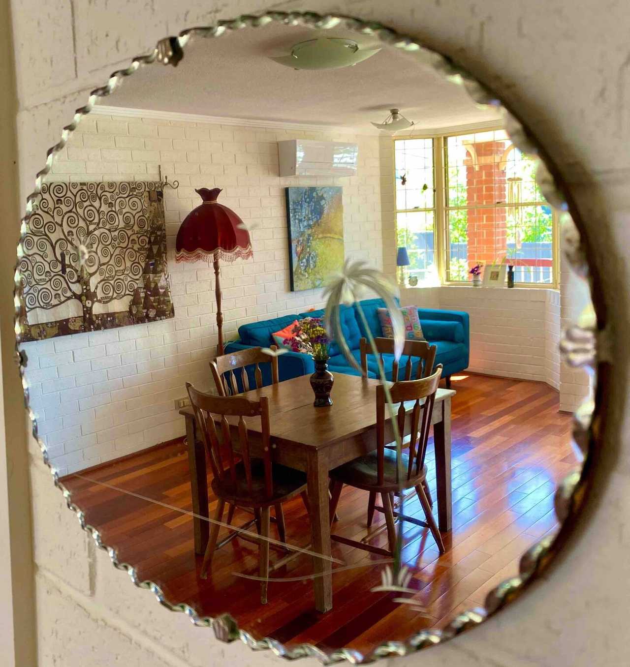 Relaxed & Leafy with Private Courtyard, Airport 15 min, City 3km