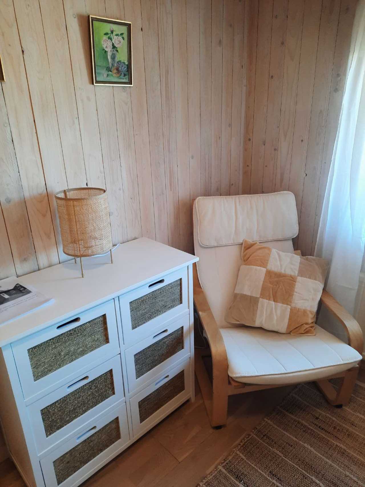 Cozy room for one i the vegetarian and spiritual eco-village  close to Järna