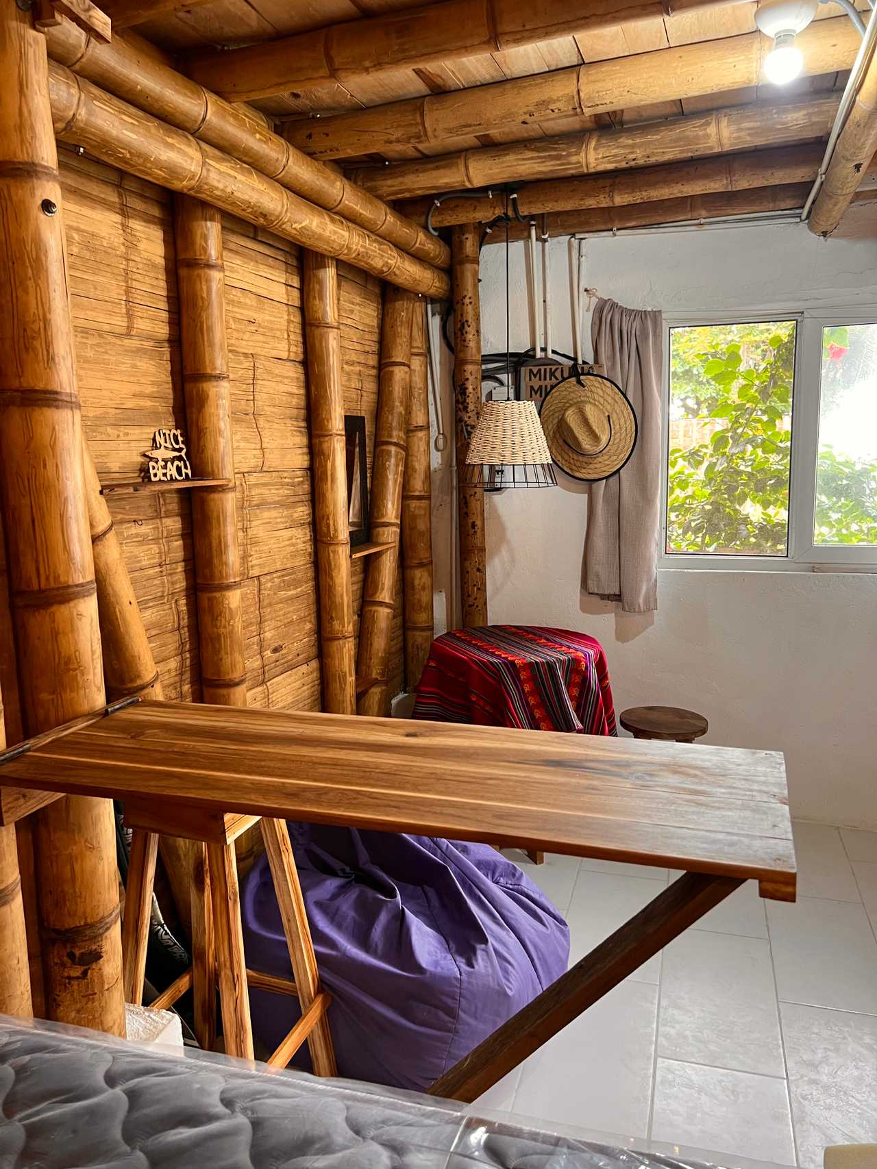 Cozy new apartment on the beach in fun, beautiful & safe surf town Canoa 