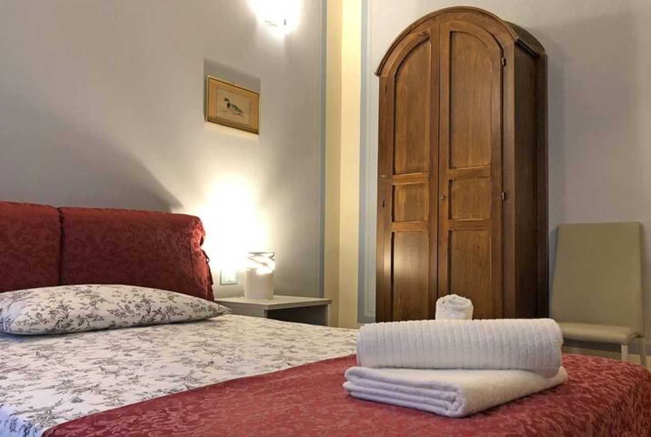 Suite Castello, central beautyhome in the historic center, with 100% vegan meals