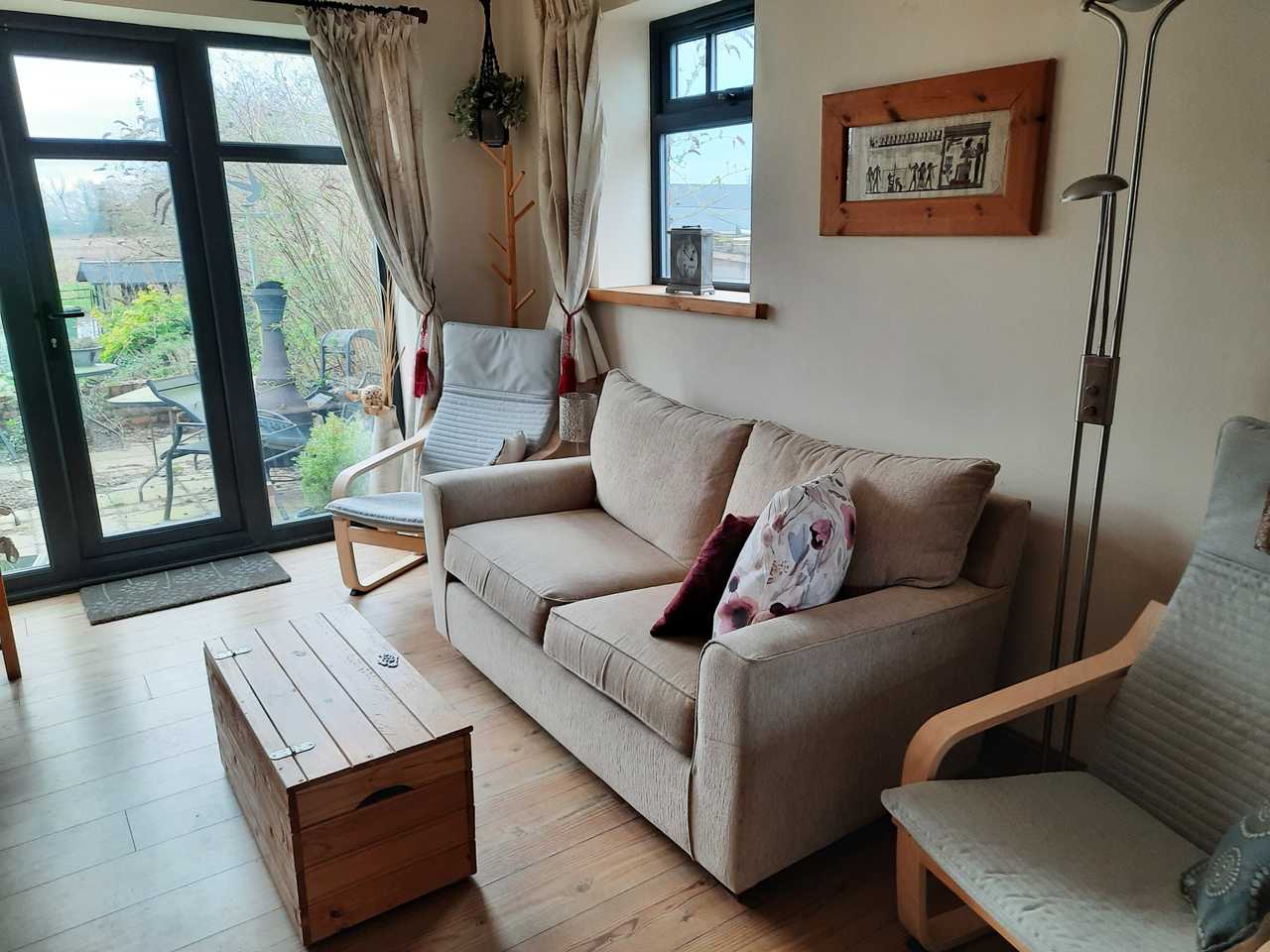 Rural, pet friendly, self-contained annexe with home from home feel