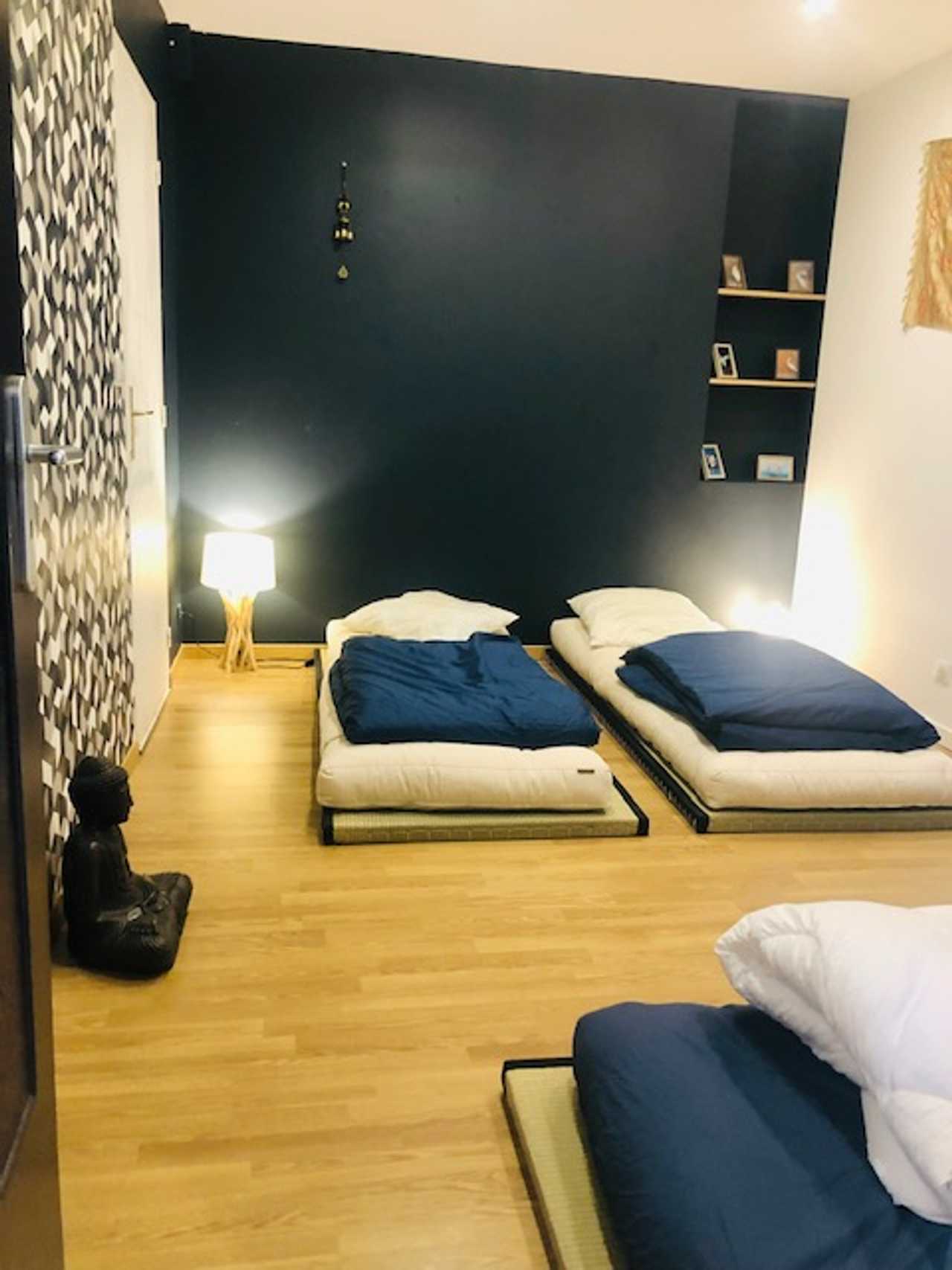 Art & Spiritual unique huge Loft 1h from Paris