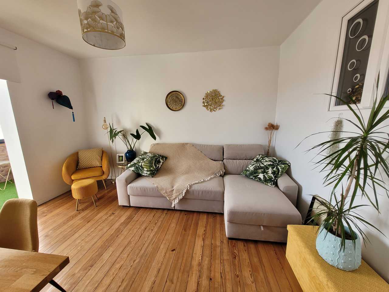 Double bedroom with annexed private study room, breakfast incl.
