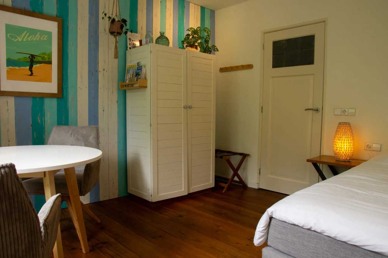 Vegan and sustainable B&B room, just 200 metres from the beach