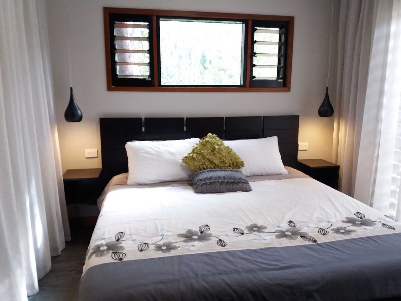 Forest Lodge: Little Villa, tropical gardens, wildlife, rainforest