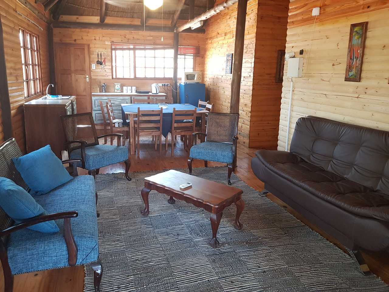 Cozy Wood Cabin