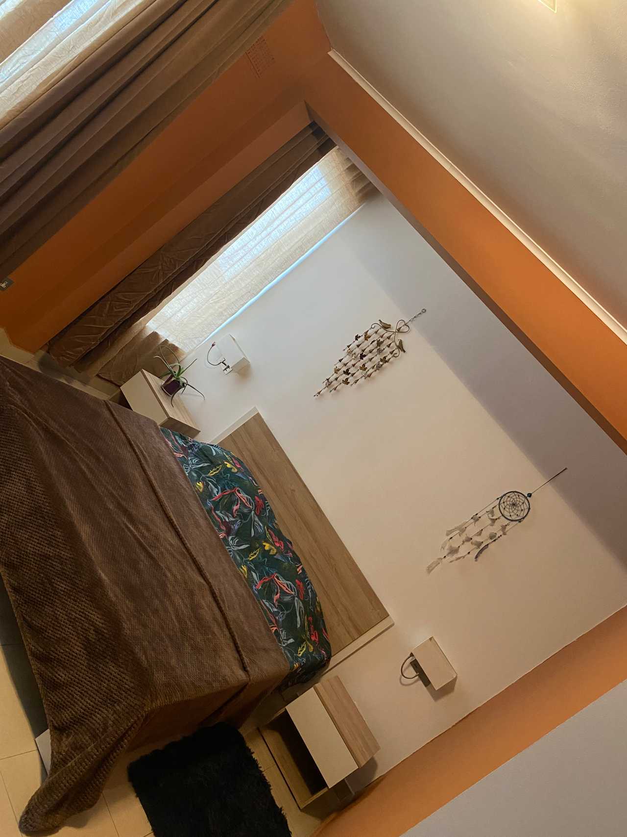 Modern, bright spacious one bedroom apartment