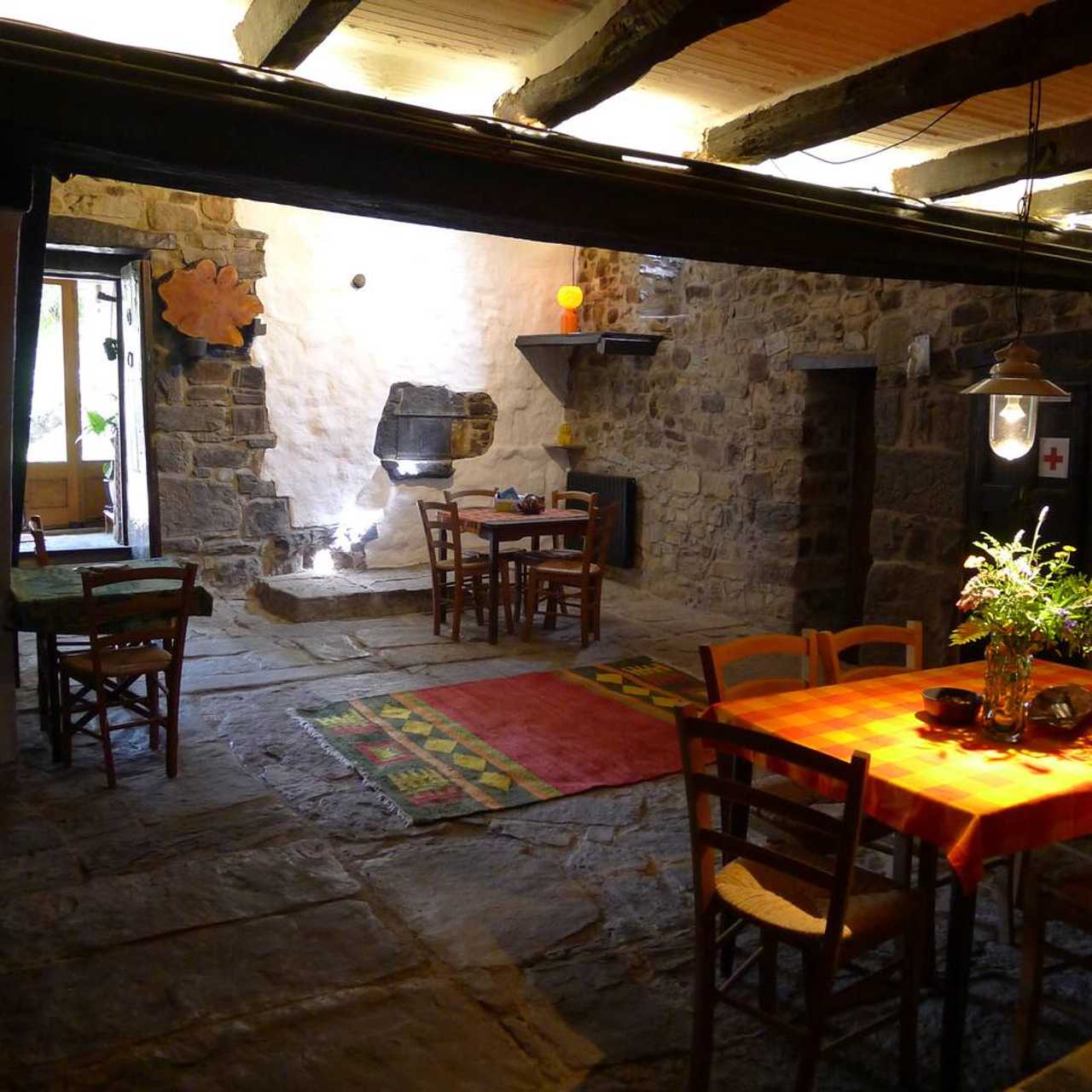 Loqat@mitjanas: Immerse yourself in green at our cosy homestay