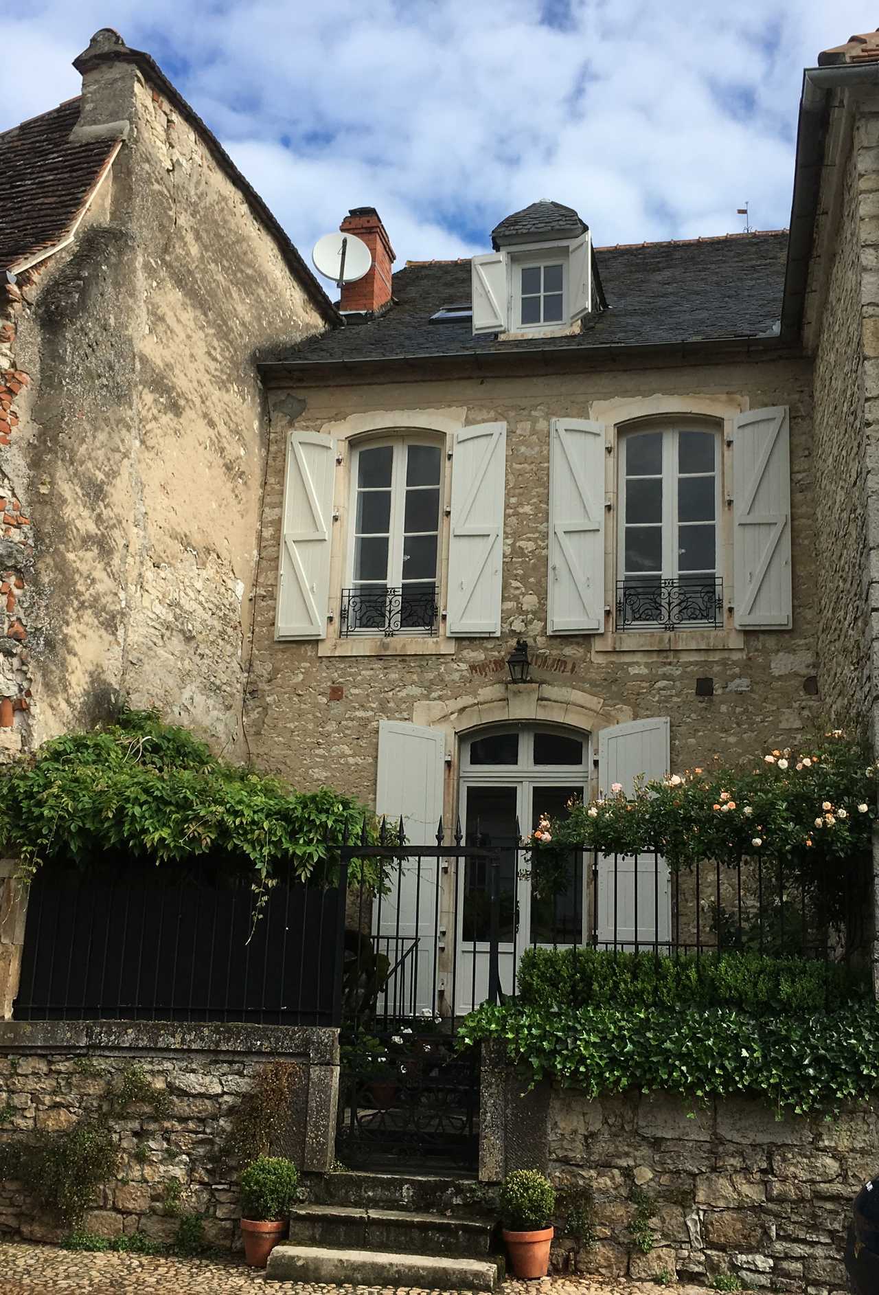 Luxury 18th-century 3* maison de charme in a French Plus Beaux medieval village