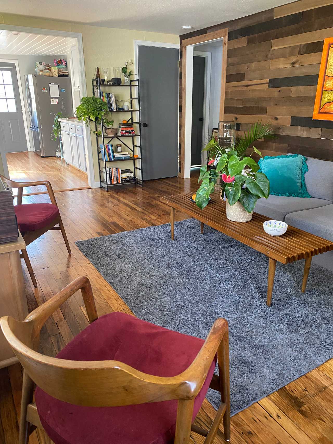 Cozy room in a fully-vegan home near downtown Kansas City
