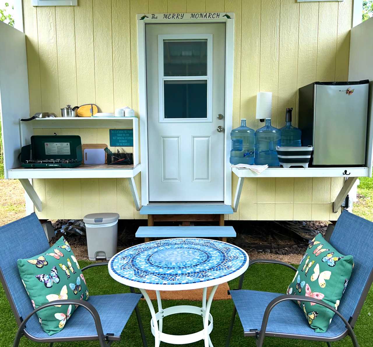 Pulelehua Gardens Off-grid Cabin 1 mile from ocean.