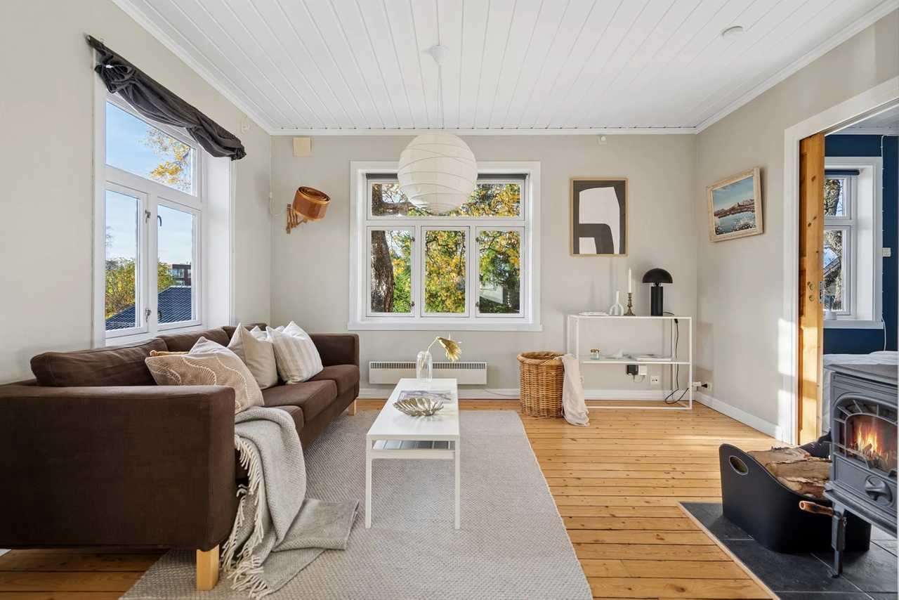 Charming Scandinavian flat by the lake