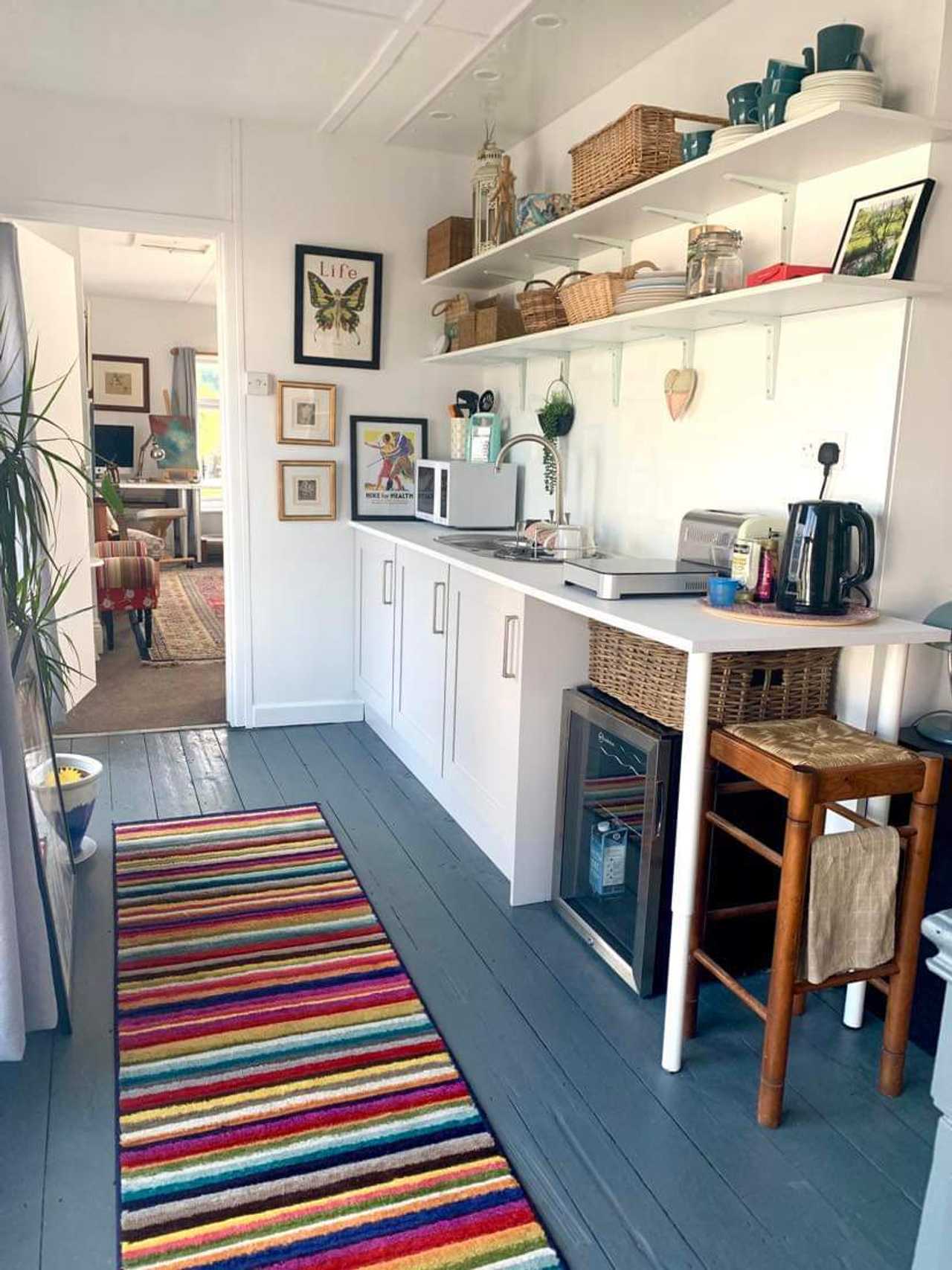 Light and airy penthouse apartment in Welsh village Centre