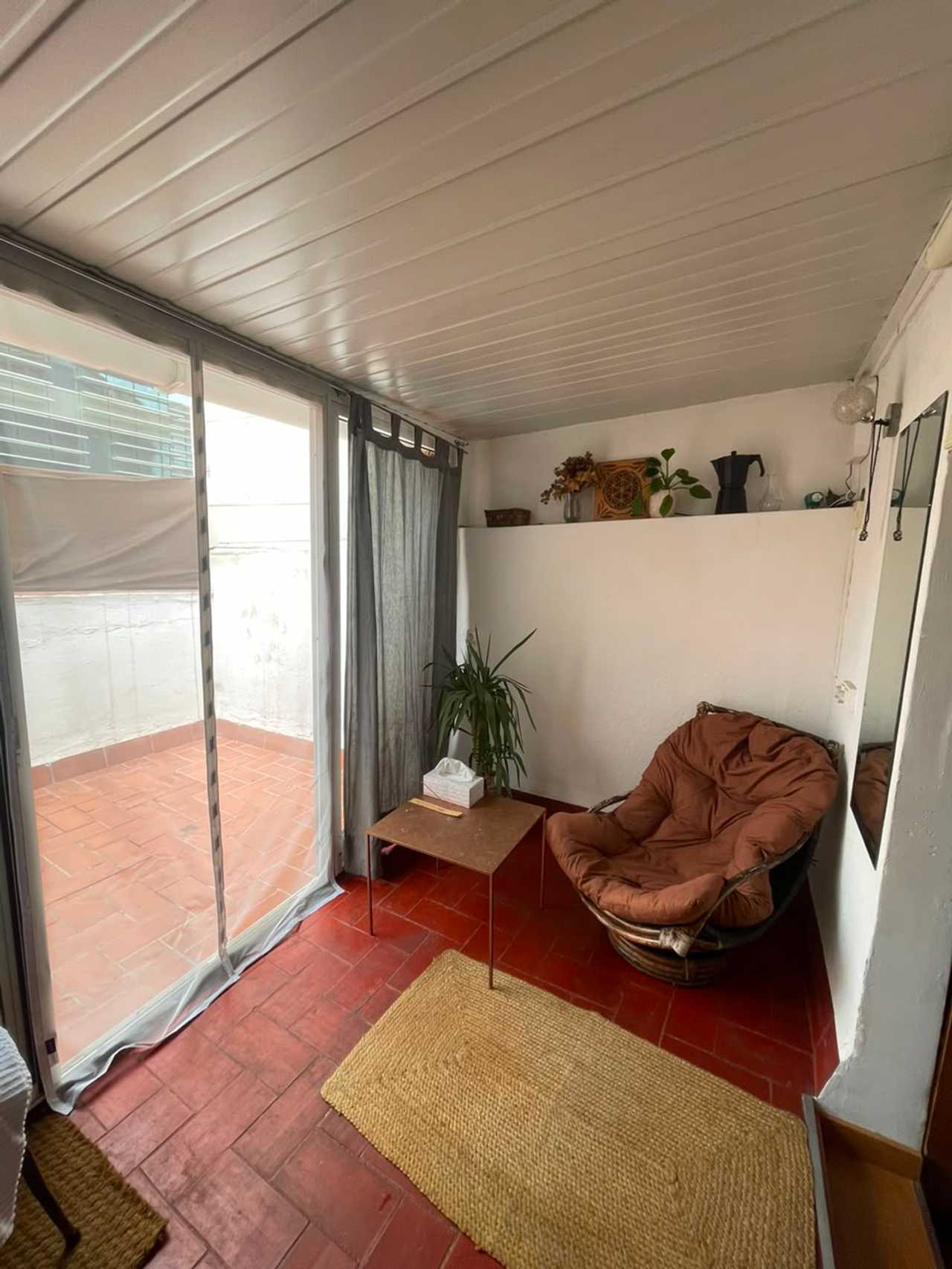 Sunny Bohemian Studio • 5 Minutes to the Beach • Poblenou, Barcelona