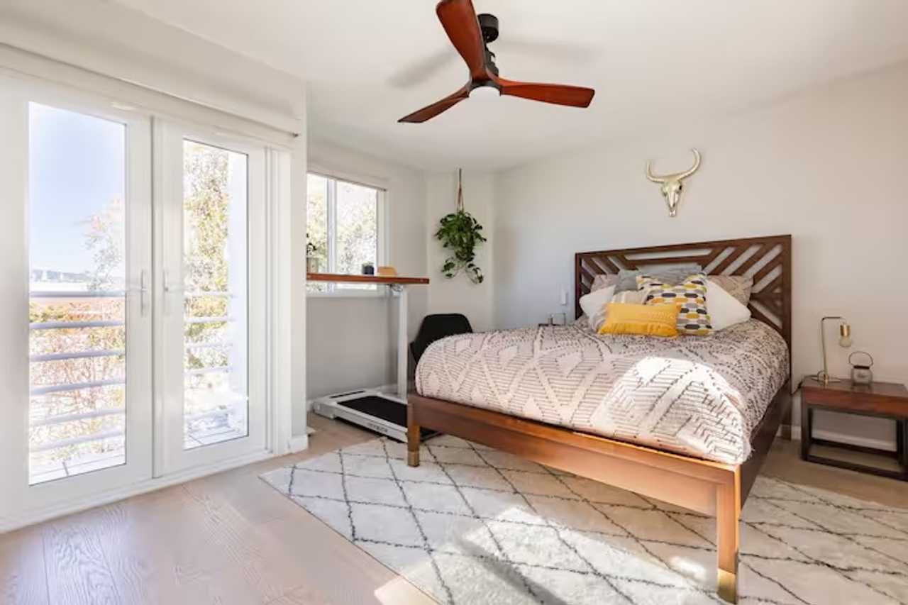 Modern Beach Town Living with INFRARED SAUNA and ELECTRIC CAR CHARGER
