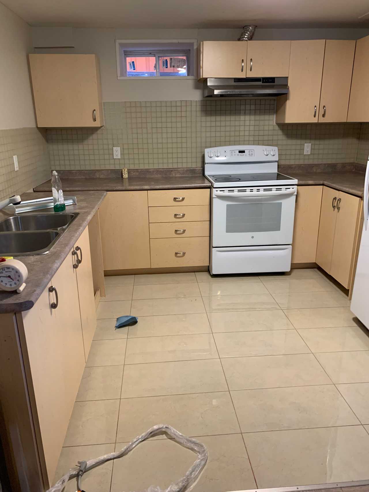Clean place in a basement in a vegetarian house 