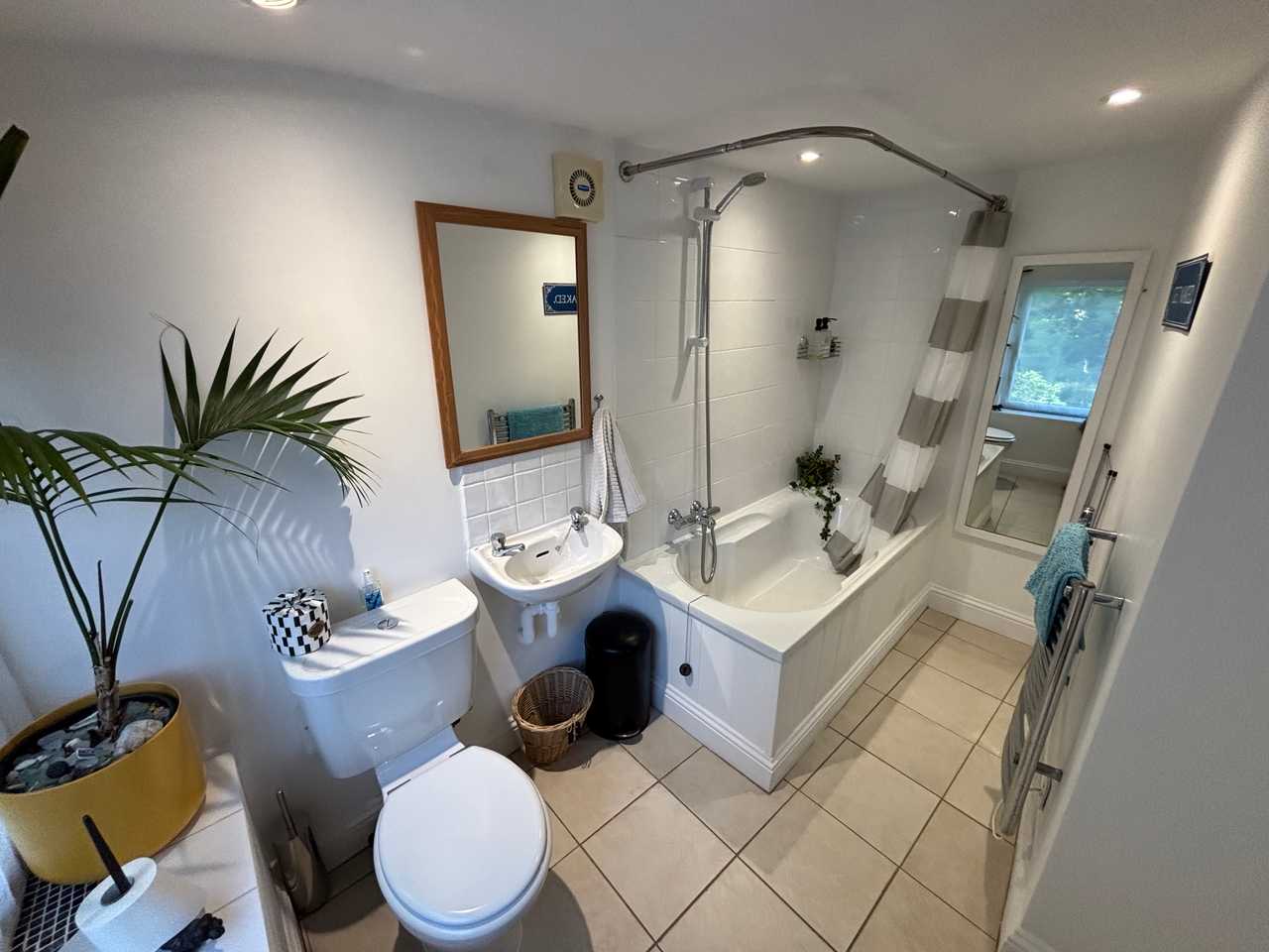 The Guest Room at Champs Cottage 