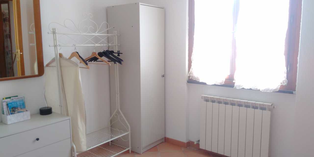 Bright room near Sestri Levante with vegan breakfast and kitchen.
