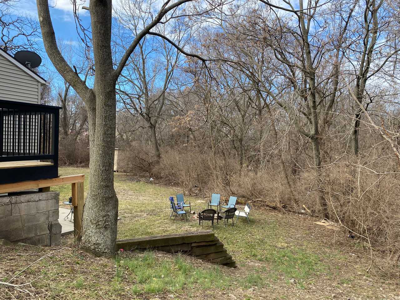 Cozy room in a fully-vegan home near downtown Kansas City