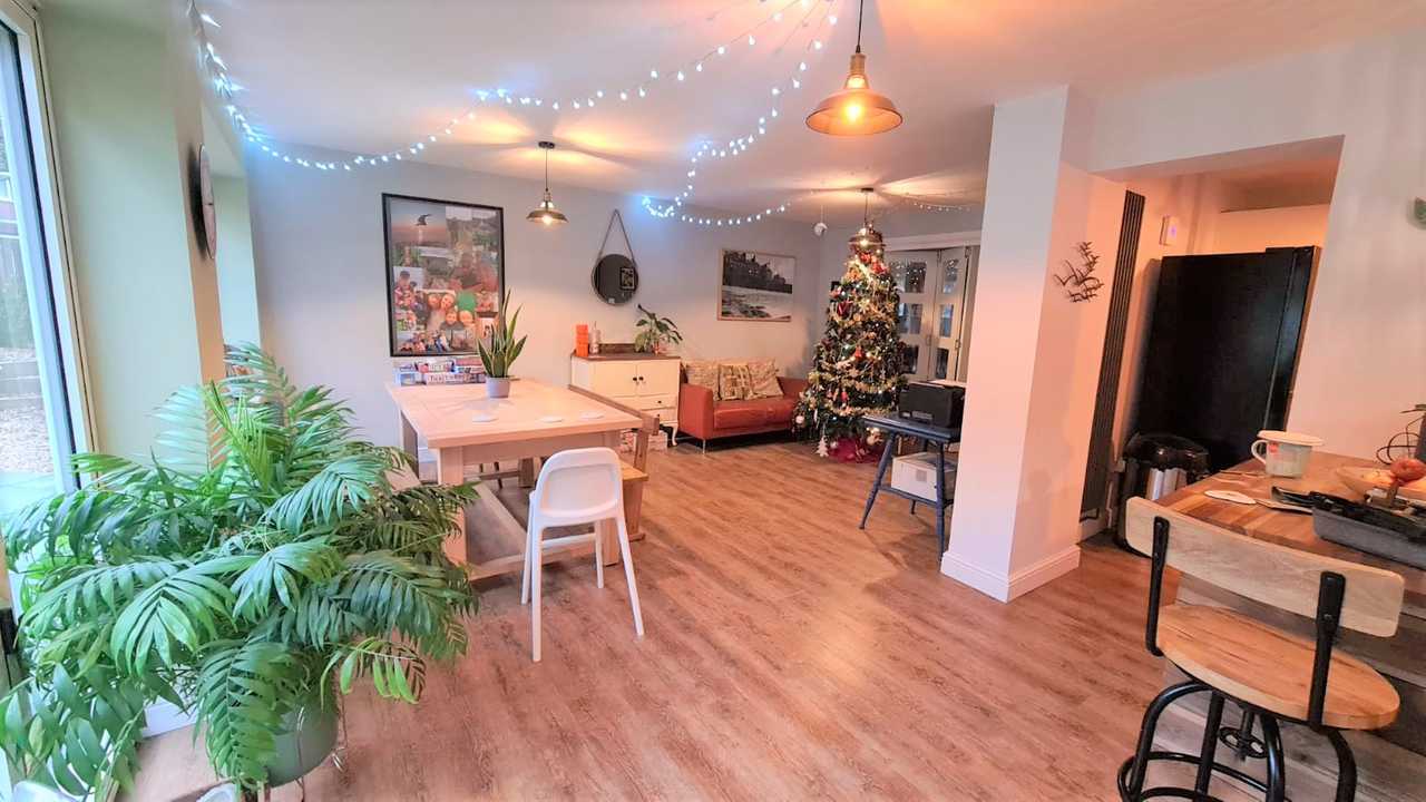Spacious Surburban Haven and a base to explore near Portsmouth.