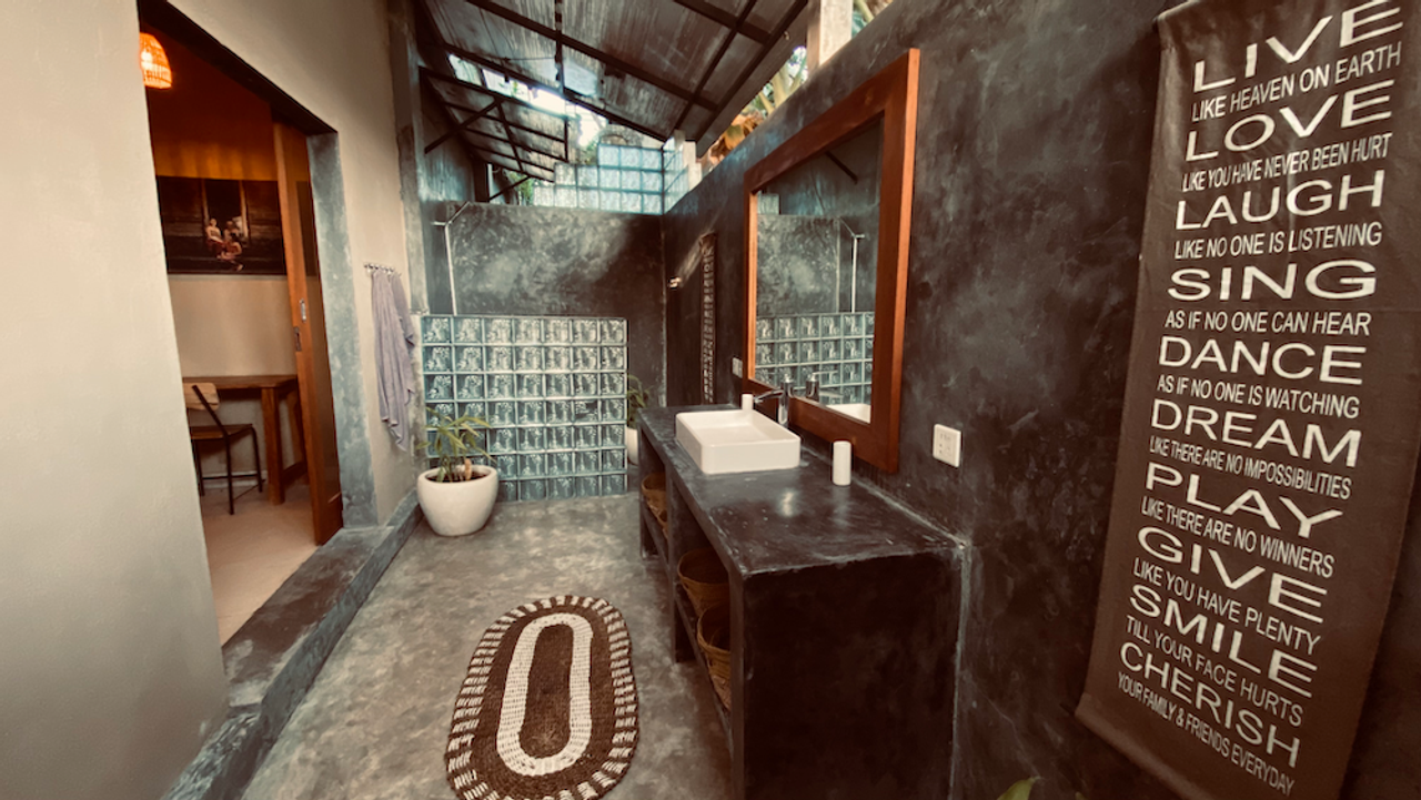 Villa Mantra Room 1 – King Room, Ensuite Bathrooms, Sauna, Infrared, Ice Bath
